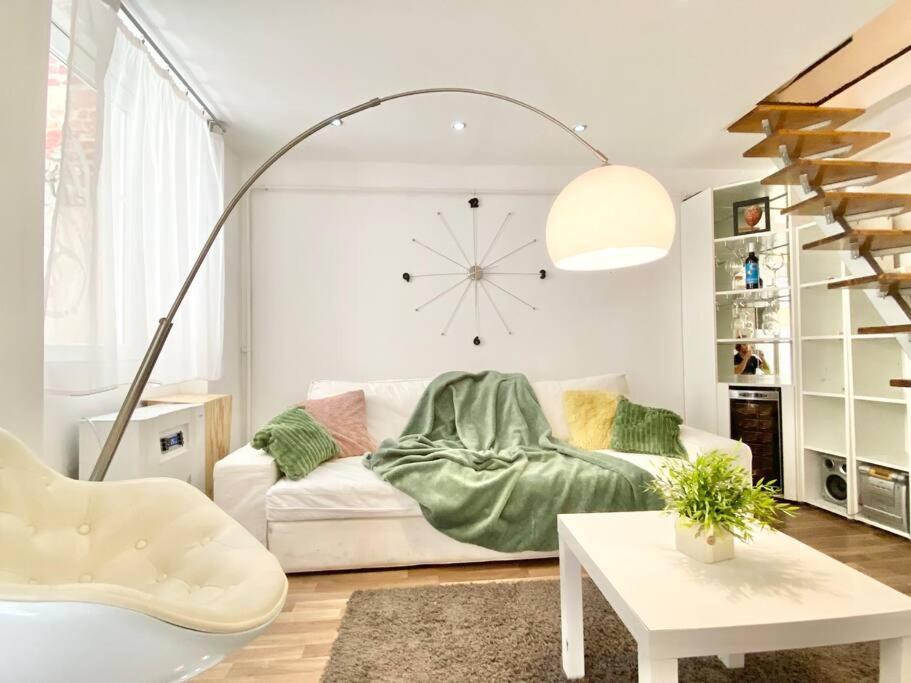 Cool! With Sauna And Private Garden Apartamento Budapeste